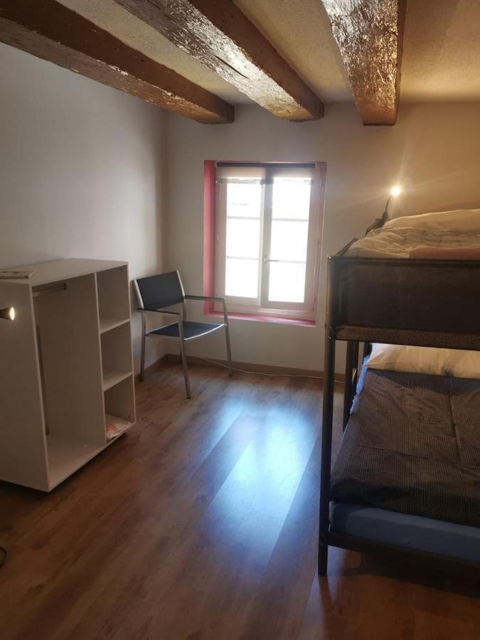 拉纽维尔 La Bergerie旅舍 外观 照片